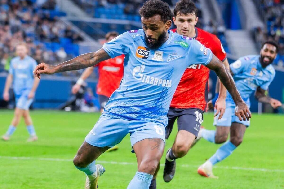 «Зенит» завершил осенне-зимнюю часть чемпионата на втором месте