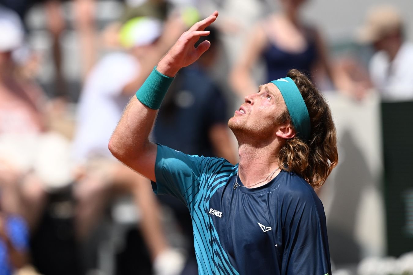 Рублёв вышел в 1/4 финала турнира ATP-250 в Бостаде